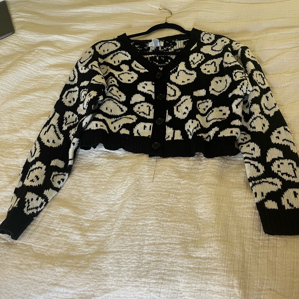 JUST POLLY SMILEY FACE SWEATER Xl